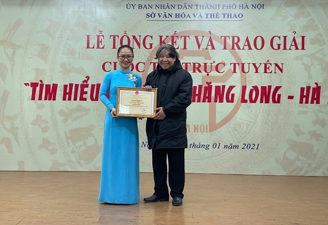Remise des prix du concours en ligne Etudes des 1010 ans de Thang Long-Hanoi